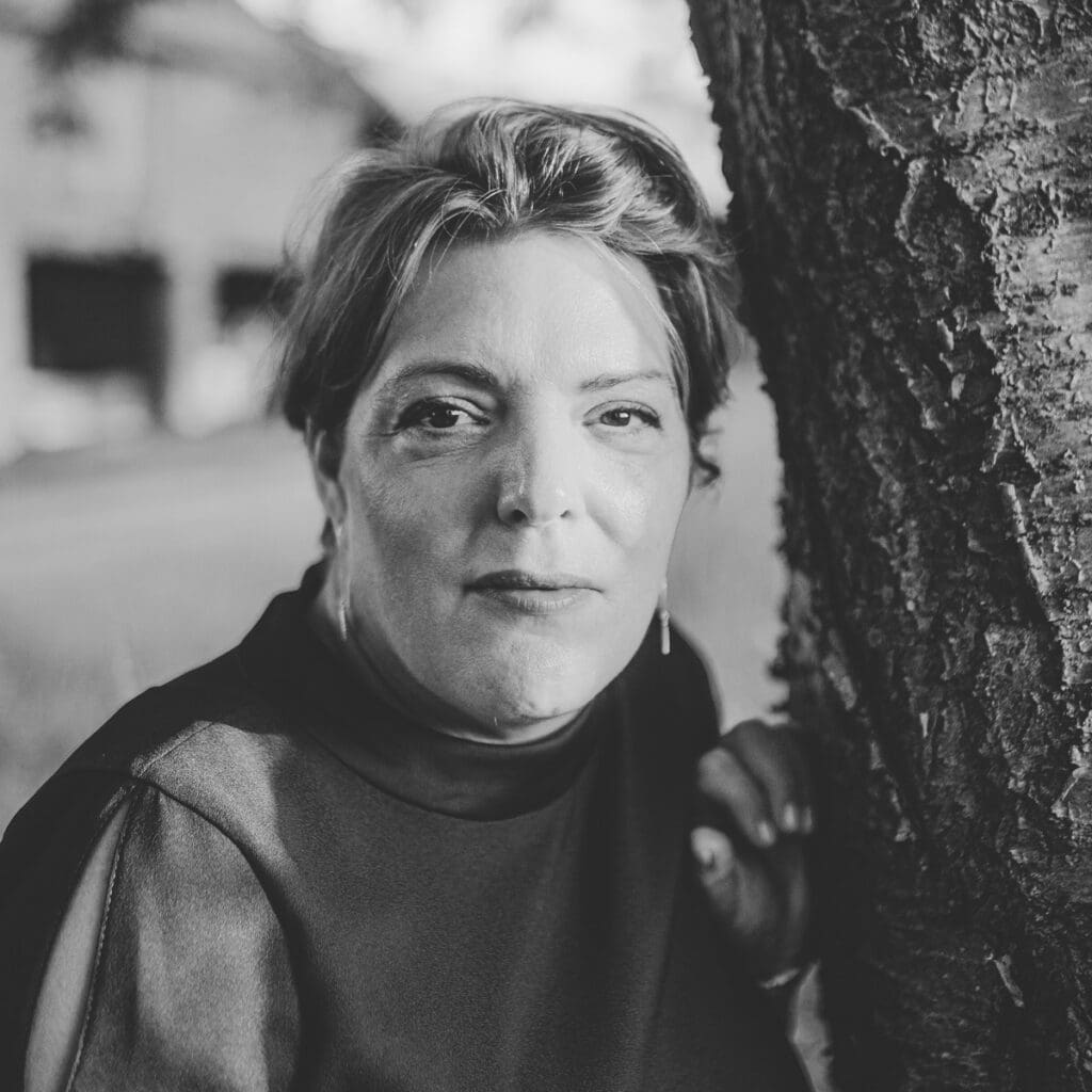 Decoding the Secrets of Skin Health: A Conversation with Deborah Scott, Co-founder of Skin-RG. Ilu Hub - Natural & Organic Skincare Products & Makeup